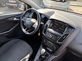 Ford Focus 1,5 Race Red 110 kW - náhled 17