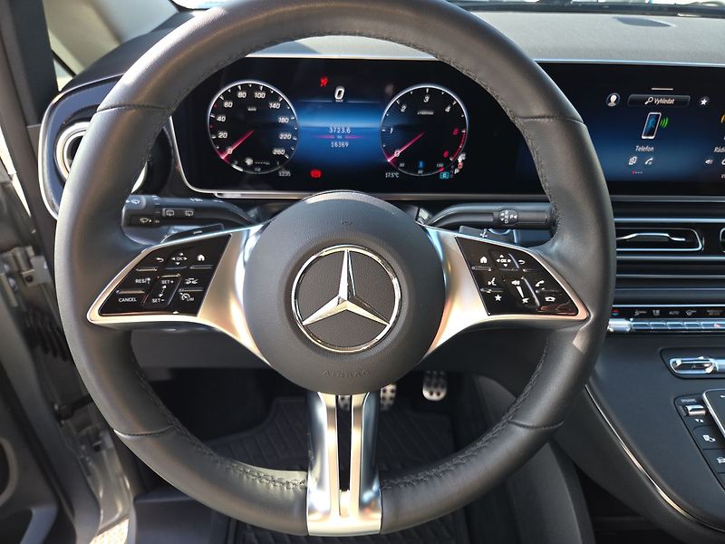 Mercedes-Benz Třídy V 300d/L STYLE 4M SPÁNEK - fotka 11 z 24