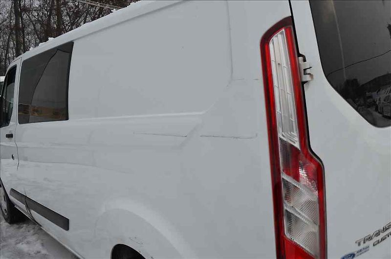 Ford Transit (2022) CUSTOM 2,0 D - fotka 8 z 17