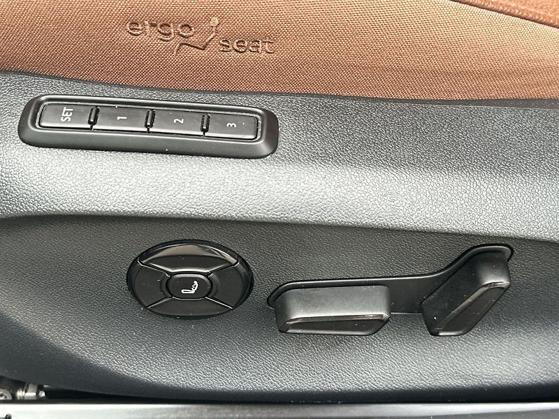 Škoda Superb (2024) 2.0 TSI 4x4 DSG L&K - fotka 23 z 45