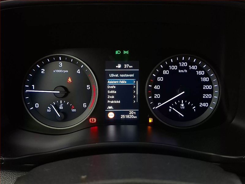 Hyundai Tucson (2019) N-Line 2.0 CRDi, 4X4 - fotka 11 z 17