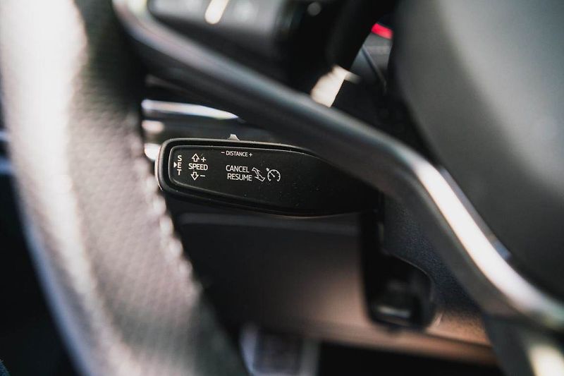 Škoda Superb (2025) 2.0 TDI, Sportline, HUD, Paměť - fotka 20 z 30