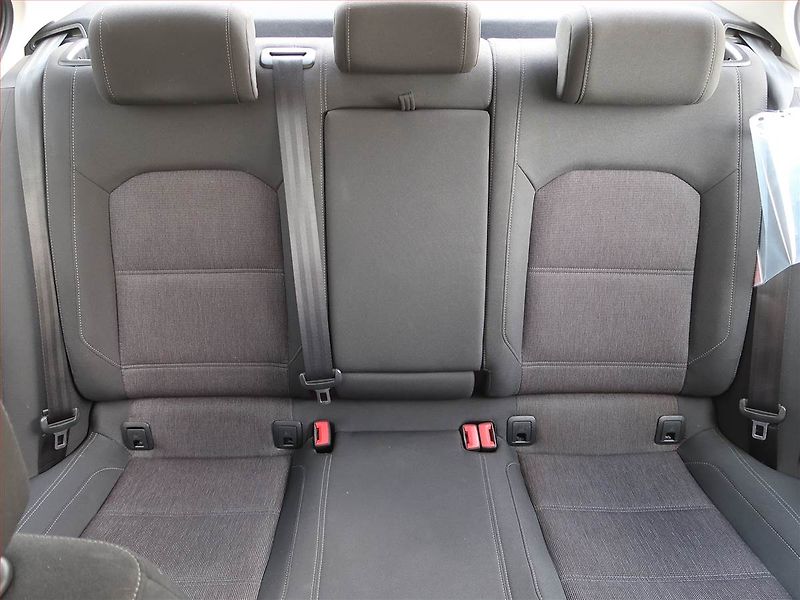 Volkswagen Passat (2016) Business 2.0 TDI, Automat - fotka 10 z 18