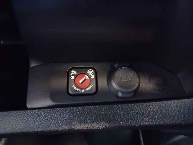 Opel Vivaro (2026) Van L1 (M) 2,2 CDTI 150k MT6 - fotka 24 z 27