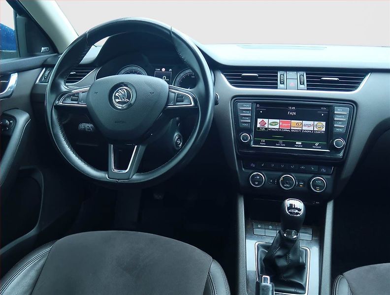 Škoda Octavia (2015) Laurin&Klement 2.0 TDI - fotka 7 z 19