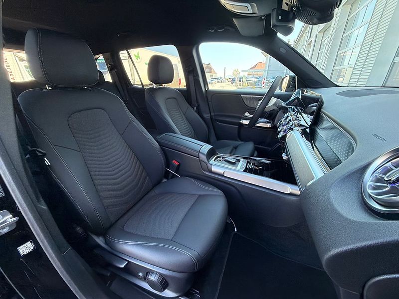 Mercedes-Benz GLB 200 d 4MATIC Progressive E - fotka 29 z 35