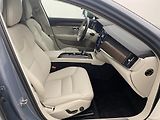 Volvo V90 CC B4 AWD MOMENTUM AUT - náhled 24