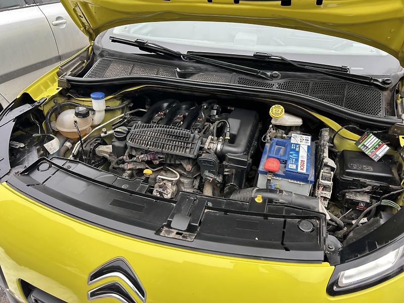 Citroën C4 Cactus 1.2 Pure Tech FEEL - fotka 32 z 34