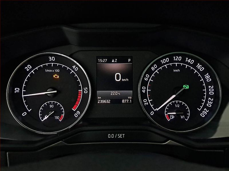 Škoda Superb (2017) 2.0 TDI, Automat, Navi - fotka 11 z 21