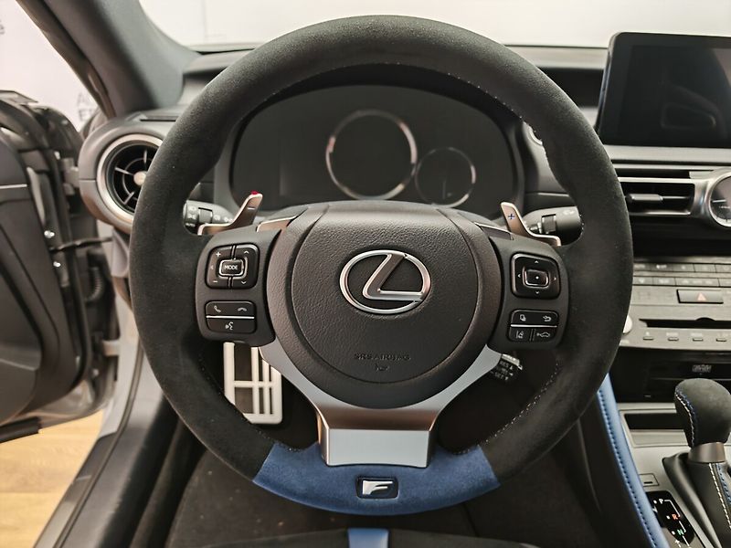Lexus RC F Ultimate Edition 3/30 V8 5.0l - fotka 39 z 50