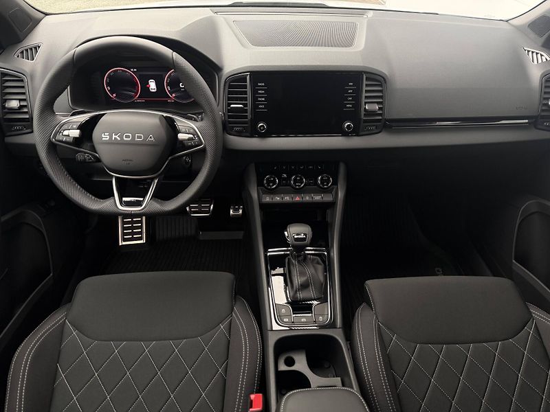 Škoda Karoq (2025) Sportline 7DSG 2,0 TDI - fotka 6 z 23