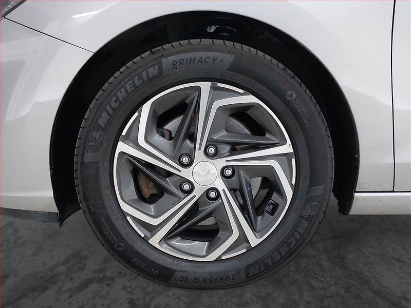 Hyundai i30 (2023) Smart 1.0 T-GDI, Automat - fotka 15 z 21