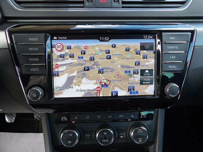 Škoda Superb 2.0TDI Style ČR Canton ACC Kam - fotka 22 z 36
