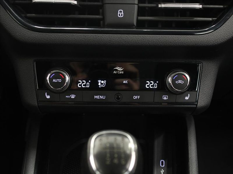 Škoda Scala 1,0 TSI 81kW 65tkm. 1.maj.ČR - fotka 14 z 20