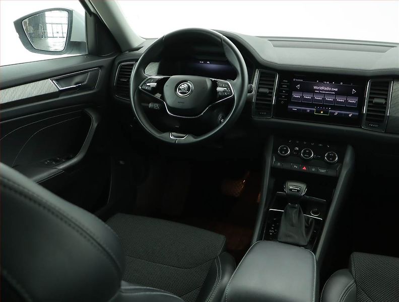 Škoda Kodiaq (2023) Ambition 2.0 TDI - fotka 7 z 17