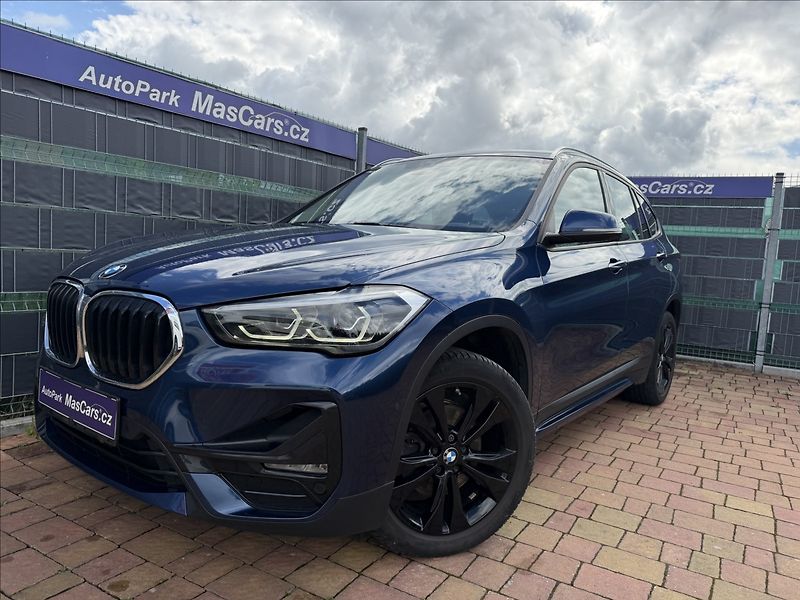 BMW X1 18d xDrive SportLine Head-up - fotka 1 z 23