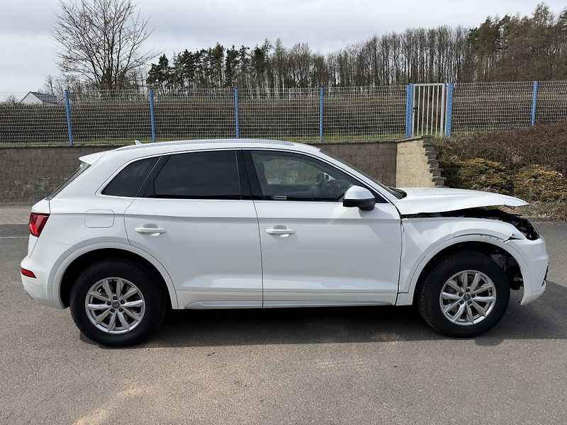 Audi Q5 40TDi QUATTRO SPORT závěs nav  - fotka 3 z 19