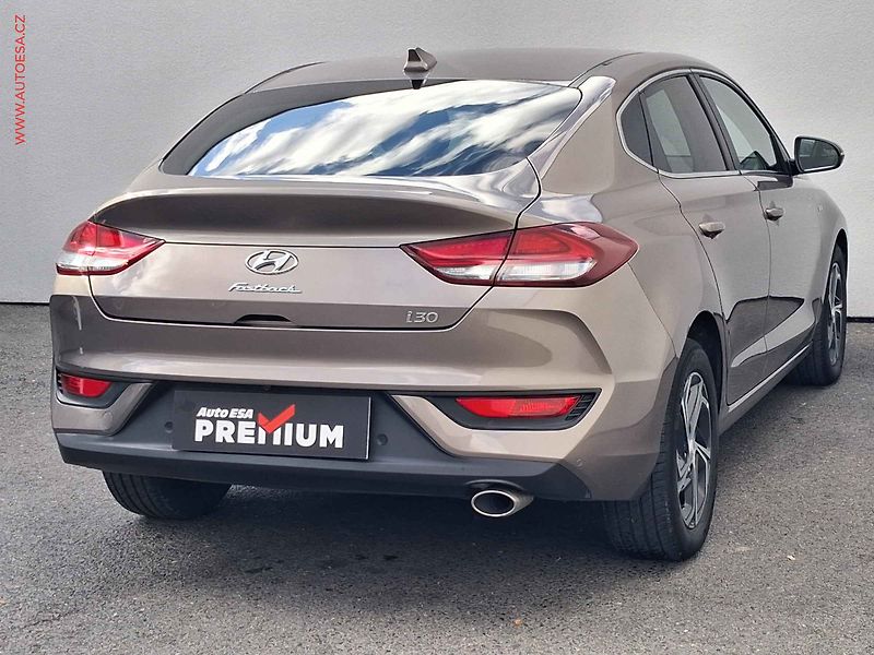 Hyundai i30 (2021) 1.5 T-GDi, 2.maj,ČR, LED - fotka 4 z 16