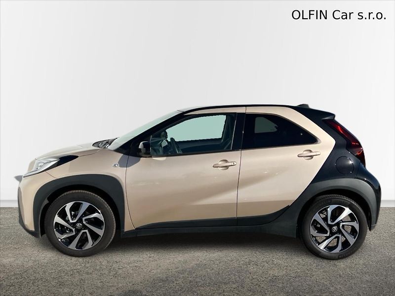 Toyota Aygo 1,0 VVT-i 53kW STYLE TECH VISI - fotka 10 z 22