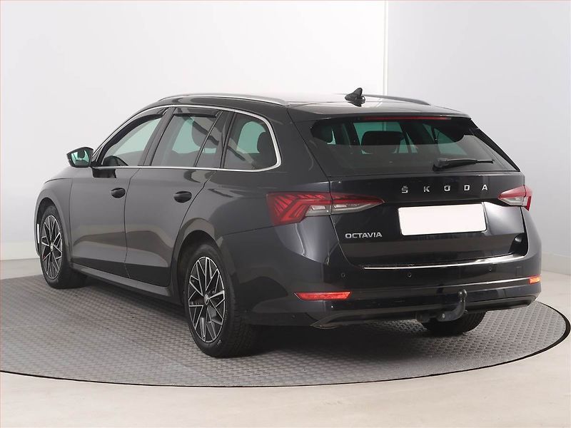 Škoda Octavia (2020) Style 2.0 TDI, Automat, Kůže - fotka 4 z 12