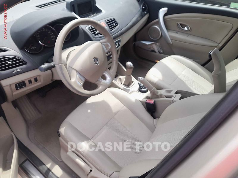 Renault Fluence (2010) 1.6, ČR, autoAC, temp - fotka 3 z 3
