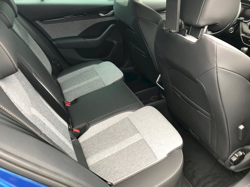 Škoda Octavia (2025) COMBI TOP SELECTION 1,5 TSI - fotka 19 z 26