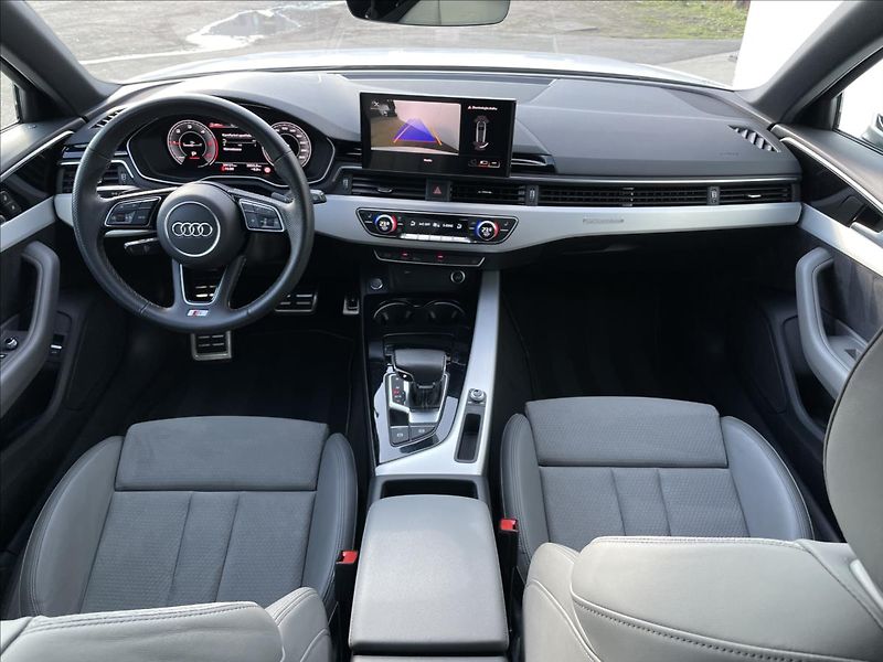 Audi A4 Avant 2,0 40TDI quattro S line - fotka 6 z 22