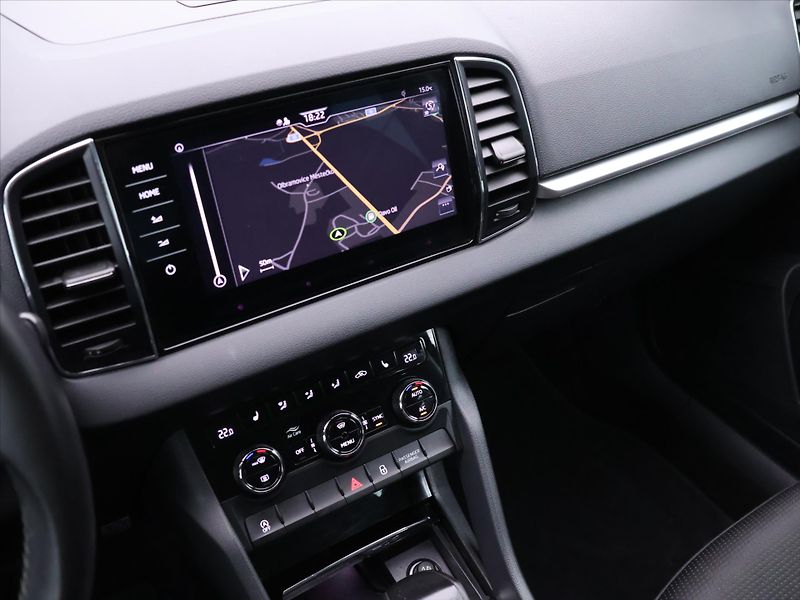 Škoda Karoq 2.0 TDI 110kW DSG 4x4 Ambition - fotka 21 z 32