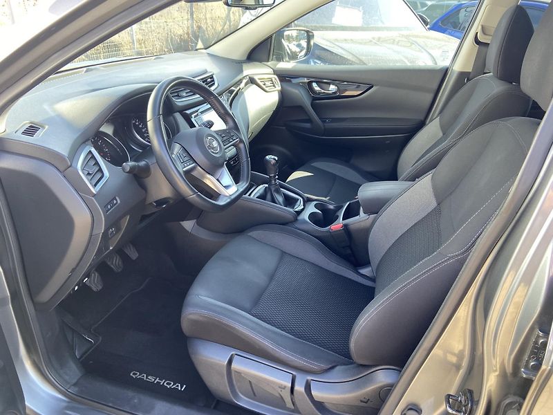 Nissan Qashqai 1.2 DIG-T 115k Czech Line - fotka 10 z 21