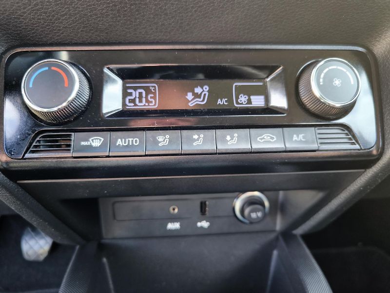 Škoda Fabia III 1,4TDI 66kW STYLE Com.1Maj - fotka 46 z 63