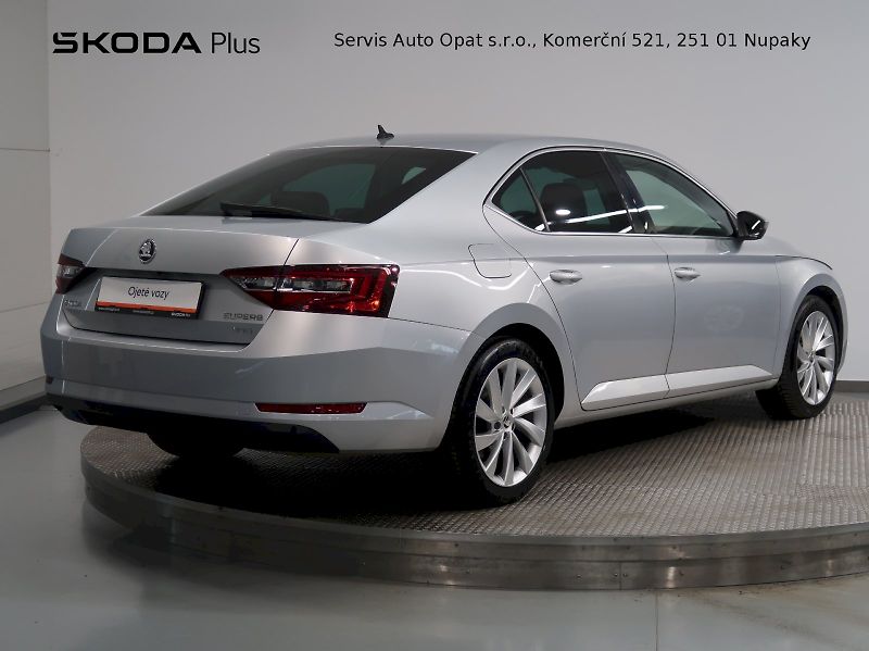 Škoda Superb (2019) STYLE 2.0TDI 140KW 4x4 DSG WEB - fotka 2 z 42