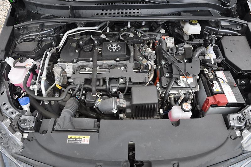 Toyota Corolla 1.8 Hybrid KOMBI - fotka 10 z 19