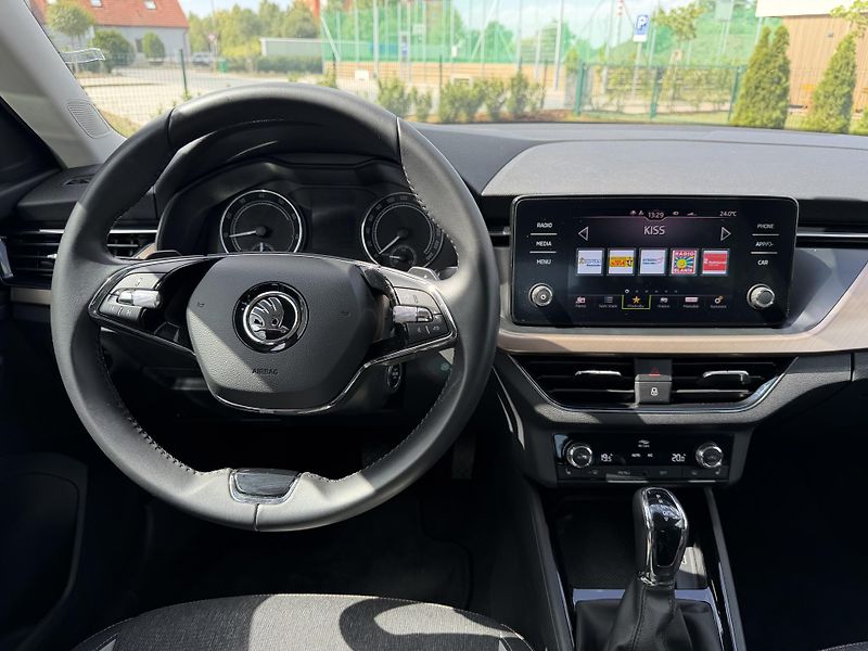 Škoda Kamiq (2022) 1.5 tsi 110 kw/Style/DPH - fotka 15 z 23