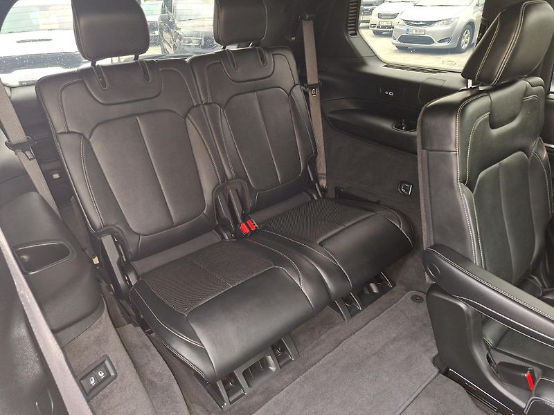Jeep Grand Cherokee (2021) 3,6LV6 4X4 LONG OVERLAND 6míst - fotka 13 z 36