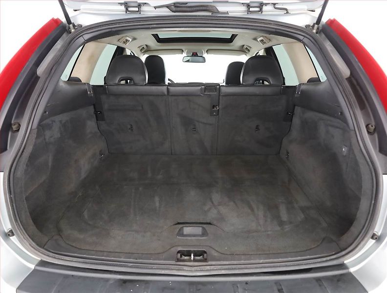 Volvo XC60 (2009) 2.4 D, 4X4, Automat, po STK - fotka 14 z 15