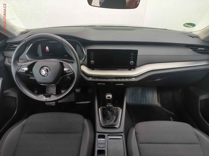Škoda Octavia (2022) 1.5 TSi, 1.maj,ČR, Ambition - fotka 8 z 24