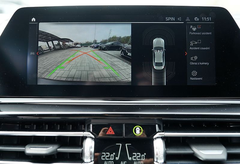 BMW Řada 8 840i Gran Coupe/Led/340 PS - fotka 41 z 49
