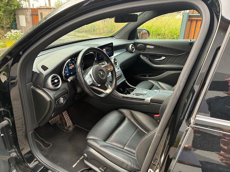 Mercedes-Benz GLC (2022) 220 d kupé 4MATIC AMG - fotka 4 z 6