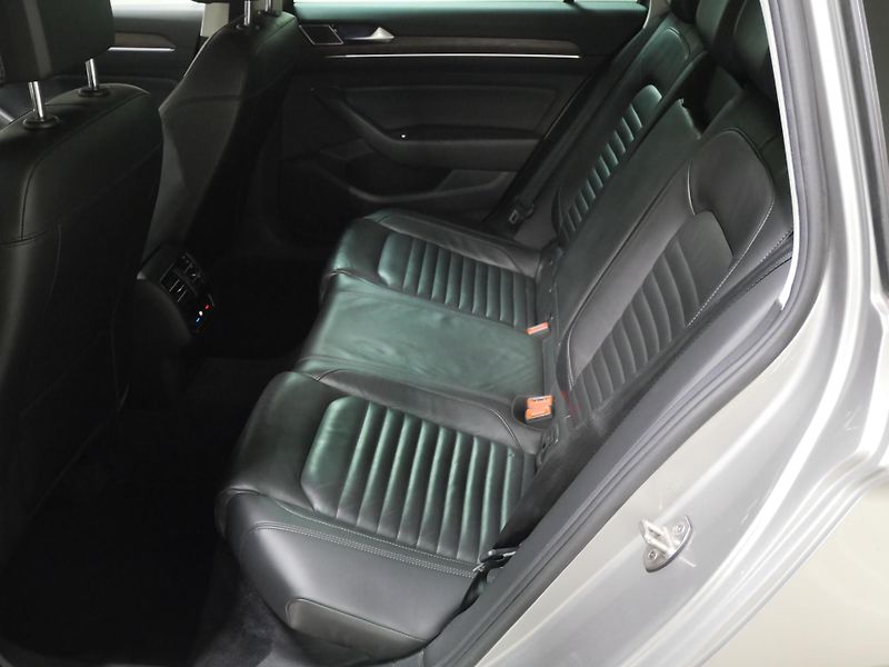 Volkswagen Passat - fotka 23 z 25