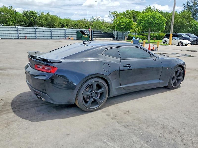 Chevrolet Camaro (2018) SS 6.2 - fotka 4 z 11