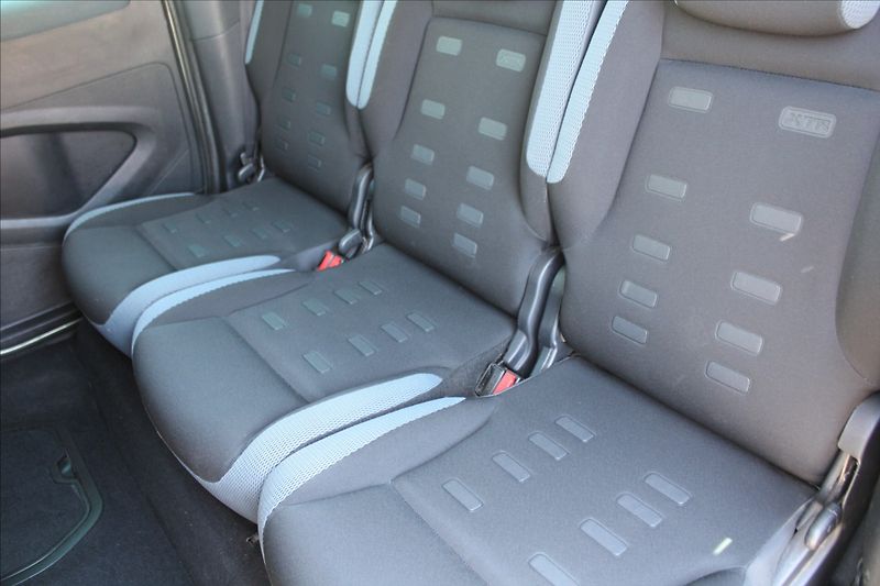 Citroën Berlingo 1,6 HDI  XTR,KLIMATIZACE - fotka 17 z 19