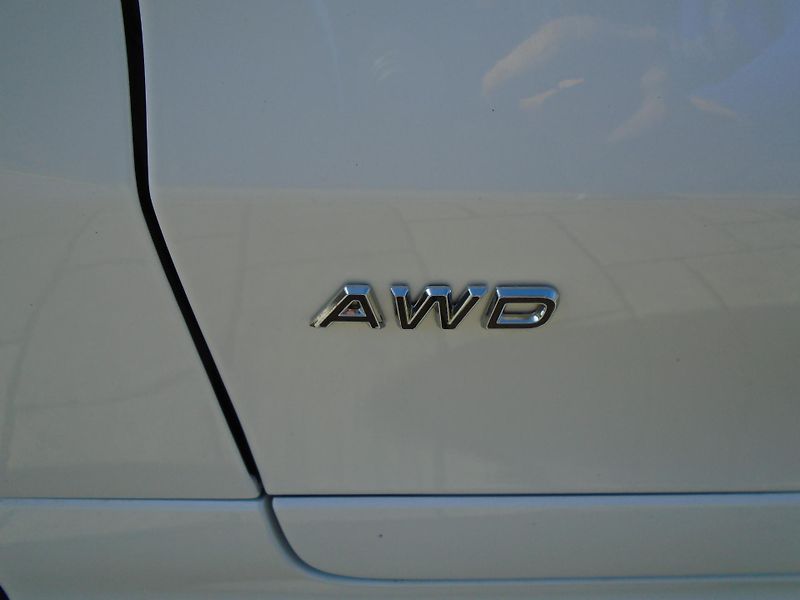 Ford S-MAX 2,0EcoBlue 140kW AWD ST-Line A - fotka 13 z 50