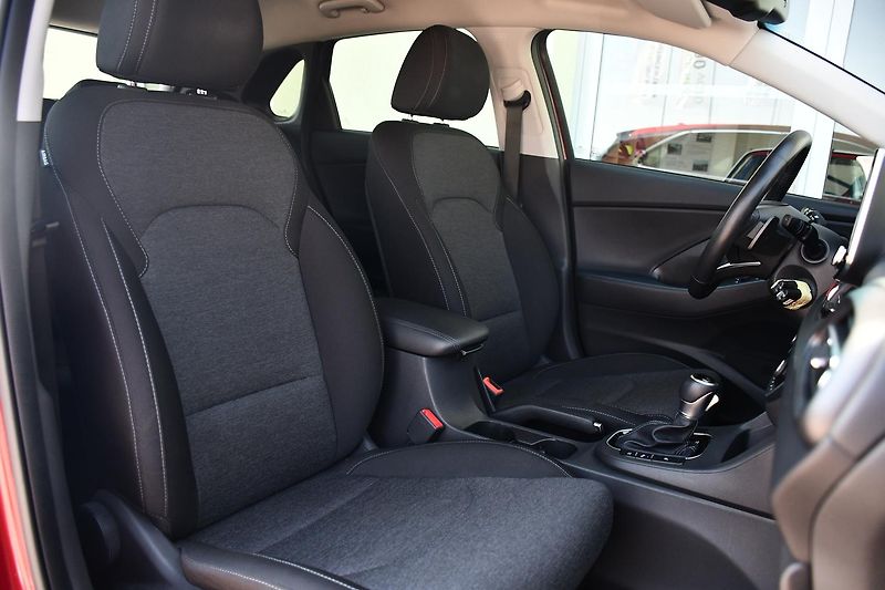 Hyundai i30 1.0TGi DCT STYLE ČR 1M - fotka 14 z 49