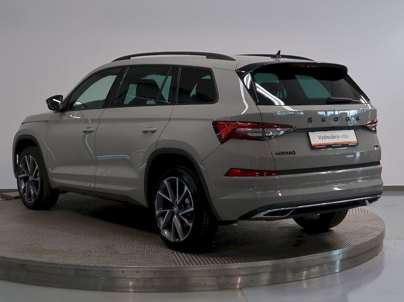 Škoda Kodiaq (2023) SPORTLINE 2.0TSI 140KW 4x4 DSG - fotka 7 z 44