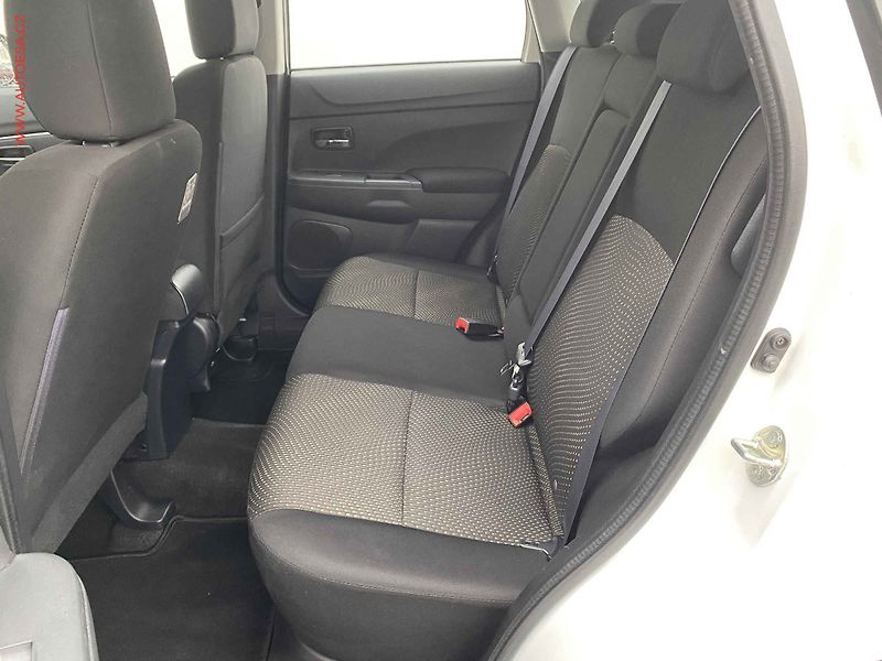 Mitsubishi ASX (2016) 1.6 MIVEC, Edition, kamera - fotka 10 z 17