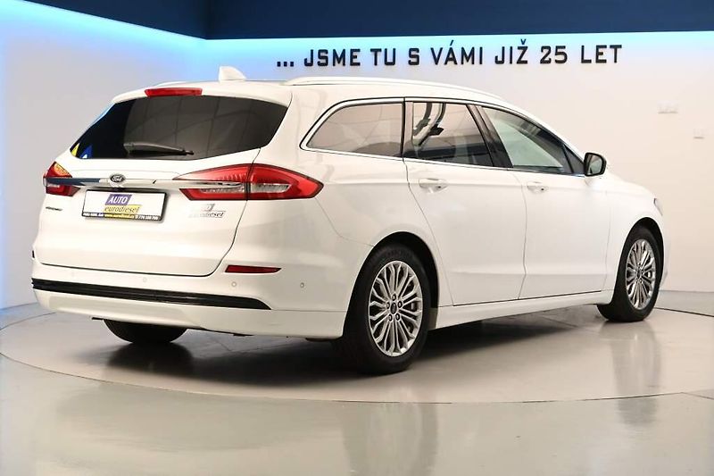 Ford Mondeo (2020) 2.0 LED SONY ACC TITANIUM Weba - fotka 5 z 37