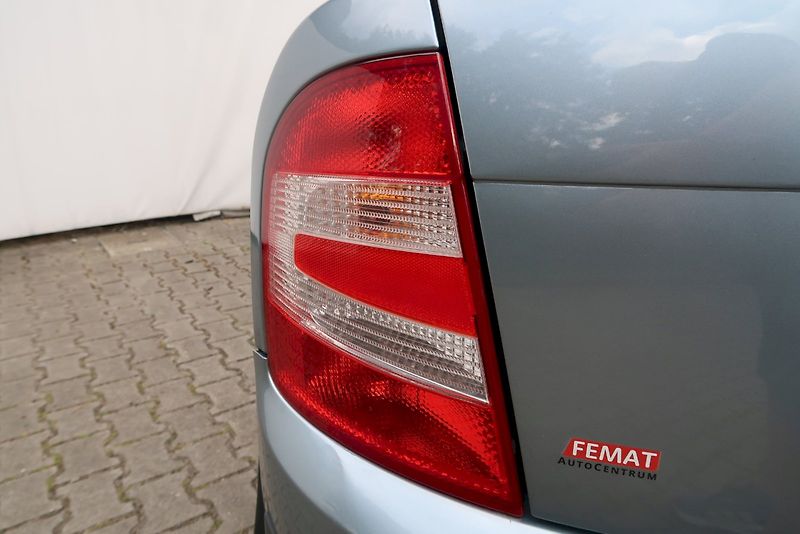 Škoda Fabia (2006) Classic 1,2 / 47 kW - fotka 25 z 30