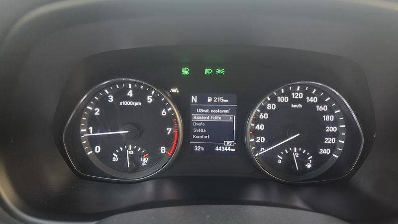 Hyundai i30 (2022) 1.5T-GDI, 118 kW, Smart,CZ,DPH - fotka 22 z 30