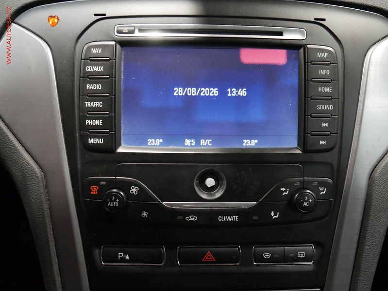 Ford Mondeo (2013) 2.0 TDCI, AT, Klima - fotka 14 z 18