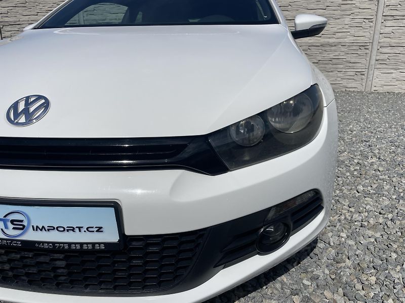 Volkswagen Scirocco 1.4TSi 125PS SPORT EDITION TOP - fotka 69 z 178